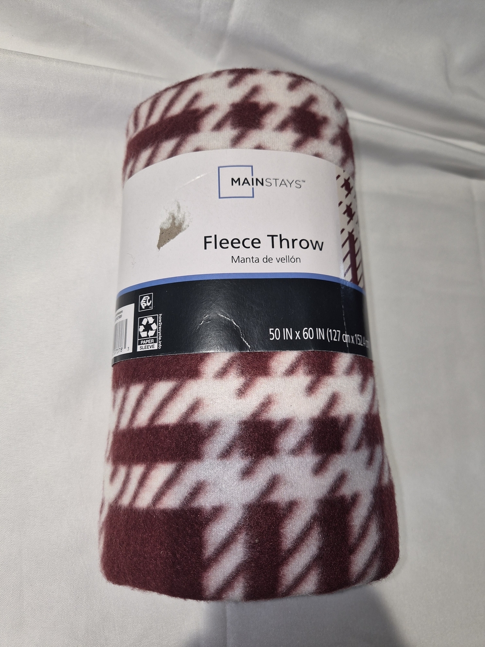 Mainstays Burgundy and White Fleece Throw Blanket